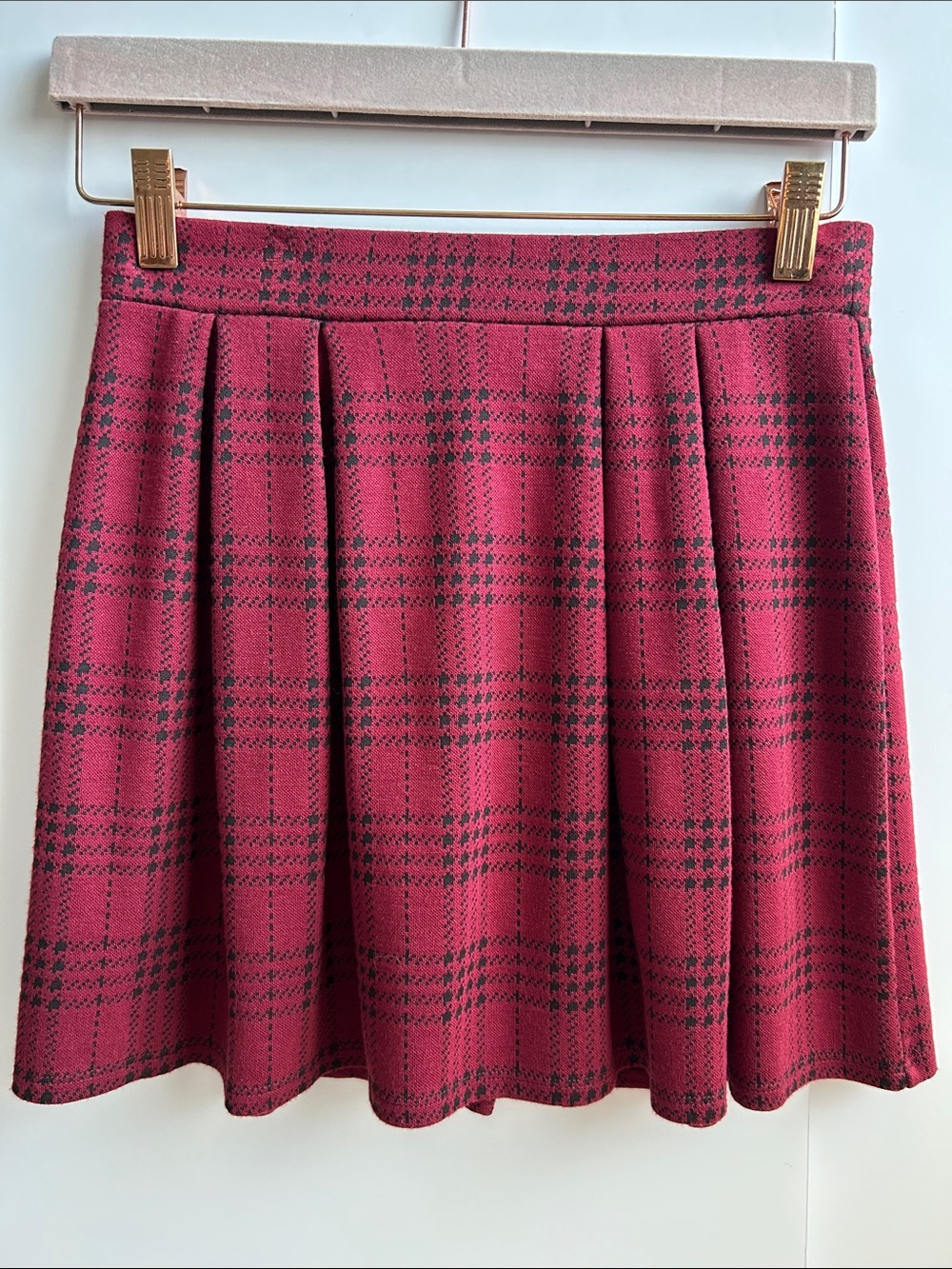 Women's Burgundy Plaid Pleated Skirt